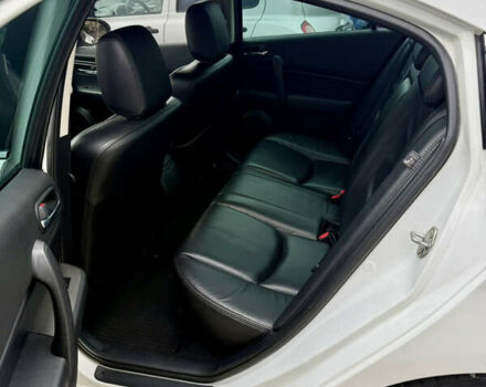 Белый Мазда 6, объемом двигателя 2.49 л и пробегом 283 тыс. км за 7800 $, фото 5 на Automoto.ua