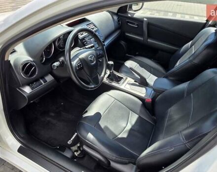 Білий Мазда 6, об'ємом двигуна 2 л та пробігом 167 тис. км за 7800 $, фото 14 на Automoto.ua