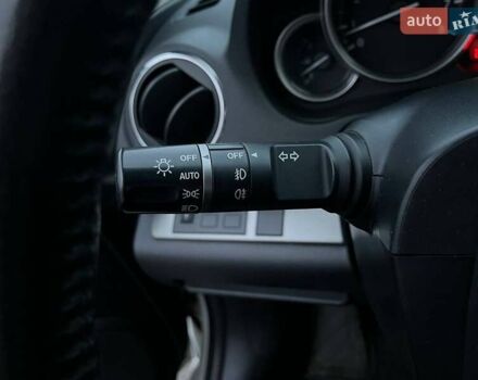 Белый Мазда 6, объемом двигателя 2 л и пробегом 124 тыс. км за 10990 $, фото 15 на Automoto.ua