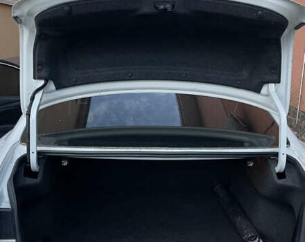 Белый Мазда 6, объемом двигателя 2.5 л и пробегом 289 тыс. км за 10800 $, фото 10 на Automoto.ua