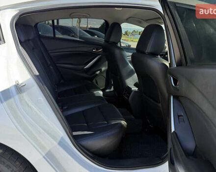 Білий Мазда 6, об'ємом двигуна 2.49 л та пробігом 290 тис. км за 9800 $, фото 24 на Automoto.ua