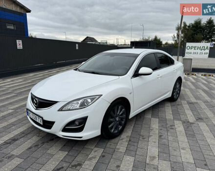 Белый Мазда 6, объемом двигателя 2 л и пробегом 340 тыс. км за 4950 $, фото 2 на Automoto.ua