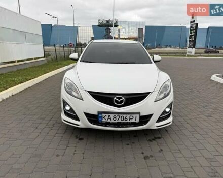 Белый Мазда 6, объемом двигателя 2 л и пробегом 234 тыс. км за 8900 $, фото 2 на Automoto.ua