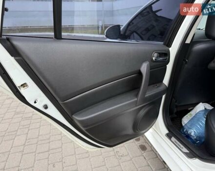 Белый Мазда 6, объемом двигателя 2 л и пробегом 234 тыс. км за 8900 $, фото 11 на Automoto.ua