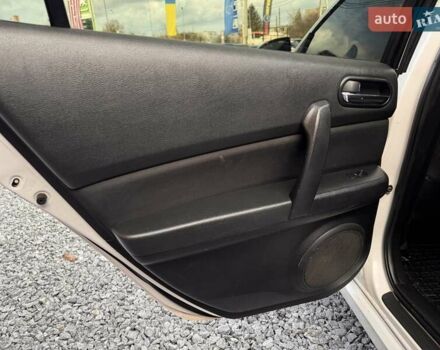 Белый Мазда 6, объемом двигателя 2 л и пробегом 345 тыс. км за 5100 $, фото 10 на Automoto.ua