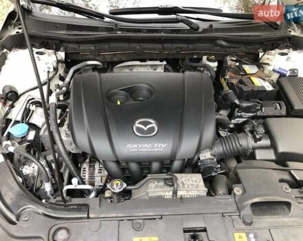 Білий Мазда 6, об'ємом двигуна 2 л та пробігом 163 тис. км за 12150 $, фото 11 на Automoto.ua