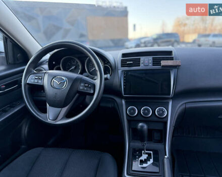 Белый Мазда 6, объемом двигателя 2.49 л и пробегом 188 тыс. км за 9100 $, фото 9 на Automoto.ua