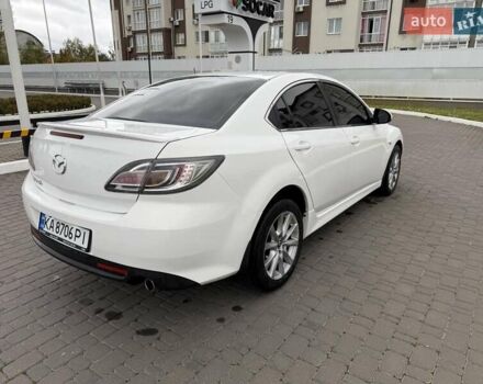 Белый Мазда 6, объемом двигателя 2 л и пробегом 234 тыс. км за 8900 $, фото 3 на Automoto.ua