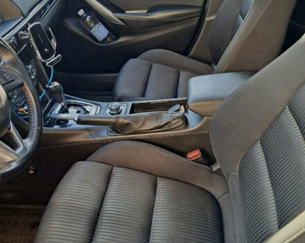 Белый Мазда 6, объемом двигателя 2 л и пробегом 176 тыс. км за 12800 $, фото 17 на Automoto.ua
