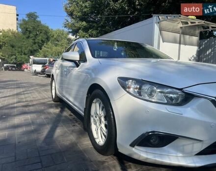 Білий Мазда 6, об'ємом двигуна 2 л та пробігом 171 тис. км за 11000 $, фото 3 на Automoto.ua