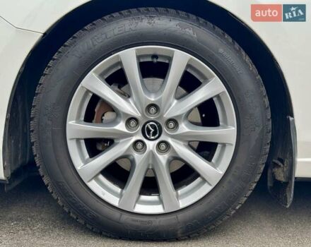 Белый Мазда 6, объемом двигателя 2 л и пробегом 171 тыс. км за 10900 $, фото 28 на Automoto.ua