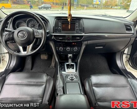 Белый Мазда 6, объемом двигателя 2.5 л и пробегом 230 тыс. км за 12500 $, фото 7 на Automoto.ua