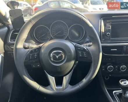 Білий Мазда 6, об'ємом двигуна 2 л та пробігом 171 тис. км за 11000 $, фото 28 на Automoto.ua