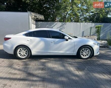 Білий Мазда 6, об'ємом двигуна 2 л та пробігом 171 тис. км за 11000 $, фото 4 на Automoto.ua