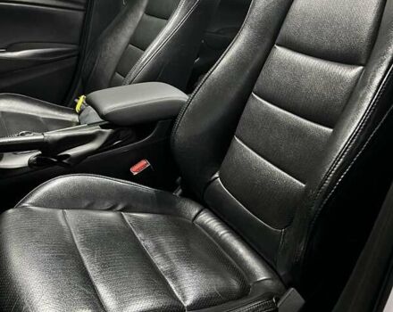 Білий Мазда 6, об'ємом двигуна 2 л та пробігом 171 тис. км за 11000 $, фото 22 на Automoto.ua