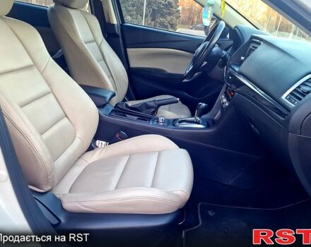 Белый Мазда 6, объемом двигателя 25 л и пробегом 173 тыс. км за 9999 $, фото 7 на Automoto.ua