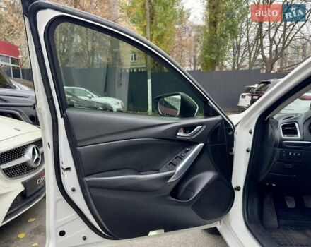 Белый Мазда 6, объемом двигателя 2 л и пробегом 171 тыс. км за 10900 $, фото 17 на Automoto.ua
