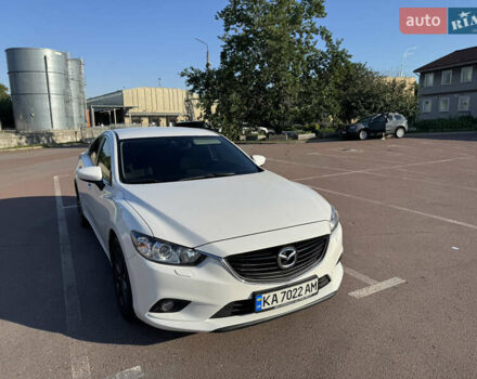 Білий Мазда 6, об'ємом двигуна 2 л та пробігом 145 тис. км за 17000 $, фото 4 на Automoto.ua