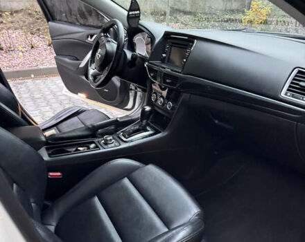 Белый Мазда 6, объемом двигателя 2.49 л и пробегом 219 тыс. км за 10600 $, фото 7 на Automoto.ua