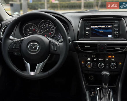 Белый Мазда 6, объемом двигателя 2.5 л и пробегом 152 тыс. км за 10800 $, фото 21 на Automoto.ua