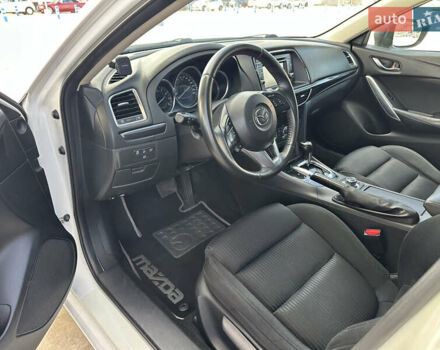 Белый Мазда 6, объемом двигателя 2.49 л и пробегом 203 тыс. км за 13000 $, фото 21 на Automoto.ua