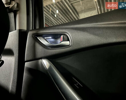 Белый Мазда 6, объемом двигателя 2.49 л и пробегом 203 тыс. км за 13000 $, фото 12 на Automoto.ua