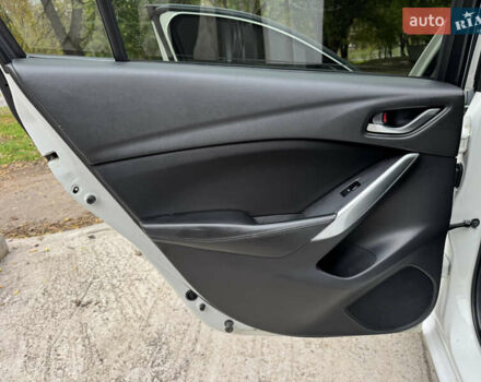 Белый Мазда 6, объемом двигателя 2.49 л и пробегом 120 тыс. км за 11600 $, фото 51 на Automoto.ua