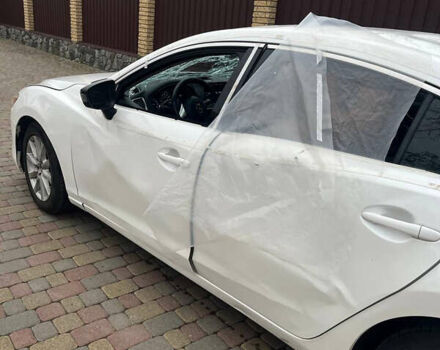 Белый Мазда 6, объемом двигателя 2.49 л и пробегом 190 тыс. км за 6850 $, фото 2 на Automoto.ua