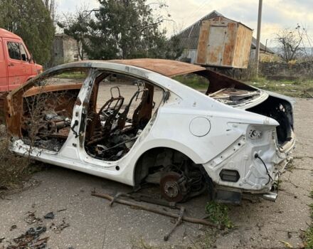 Білий Мазда 6, об'ємом двигуна 2.5 л та пробігом 80 тис. км за 2500 $, фото 1 на Automoto.ua