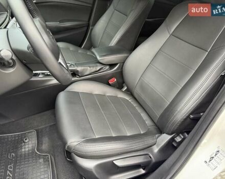 Білий Мазда 6, об'ємом двигуна 2 л та пробігом 145 тис. км за 12900 $, фото 58 на Automoto.ua