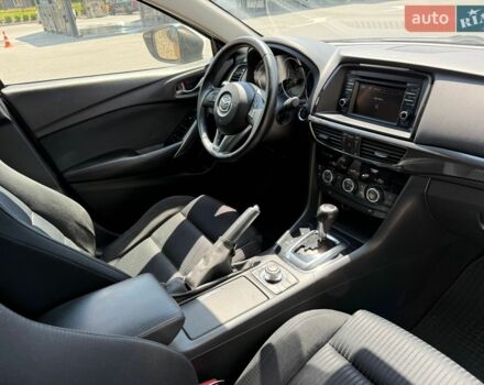 Білий Мазда 6, об'ємом двигуна 2 л та пробігом 160 тис. км за 10700 $, фото 14 на Automoto.ua