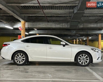 Белый Мазда 6, объемом двигателя 2.49 л и пробегом 203 тыс. км за 13000 $, фото 5 на Automoto.ua