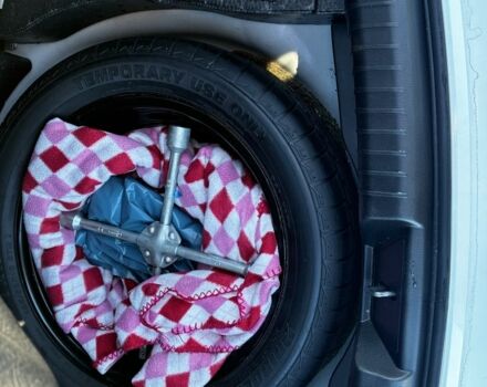 Белый Мазда 6, объемом двигателя 2.5 л и пробегом 97 тыс. км за 14500 $, фото 8 на Automoto.ua