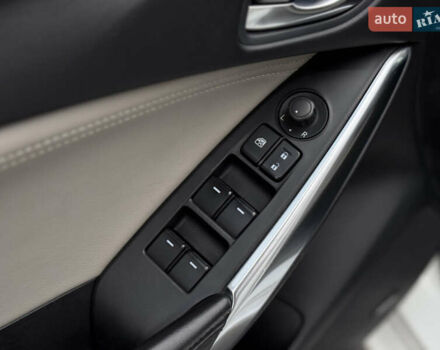 Белый Мазда 6, объемом двигателя 2.5 л и пробегом 152 тыс. км за 10800 $, фото 17 на Automoto.ua