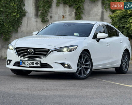 Белый Мазда 6, объемом двигателя 2.19 л и пробегом 171 тыс. км за 14700 $, фото 6 на Automoto.ua