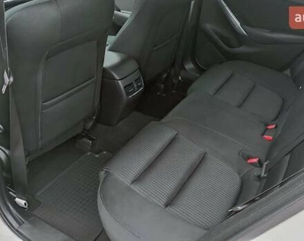 Білий Мазда 6, об'ємом двигуна 2 л та пробігом 170 тис. км за 15500 $, фото 14 на Automoto.ua