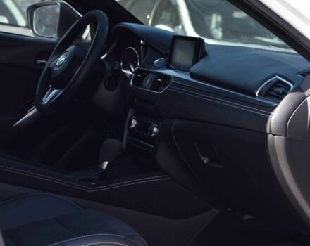 Білий Мазда 6, об'ємом двигуна 2.5 л та пробігом 217 тис. км за 13900 $, фото 12 на Automoto.ua