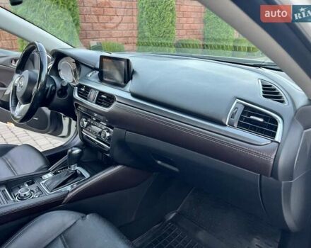 Белый Мазда 6, объемом двигателя 2.49 л и пробегом 130 тыс. км за 15997 $, фото 75 на Automoto.ua