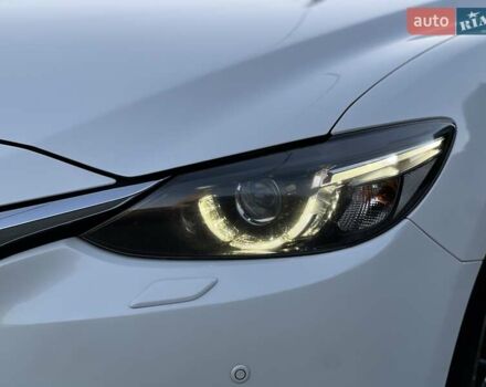 Белый Мазда 6, объемом двигателя 2.49 л и пробегом 130 тыс. км за 15997 $, фото 4 на Automoto.ua