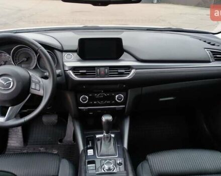 Білий Мазда 6, об'ємом двигуна 2 л та пробігом 170 тис. км за 15500 $, фото 13 на Automoto.ua