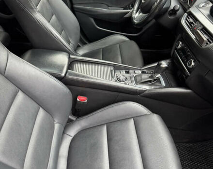 Білий Мазда 6, об'ємом двигуна 2.49 л та пробігом 200 тис. км за 11800 $, фото 15 на Automoto.ua