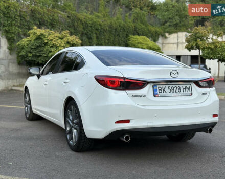 Белый Мазда 6, объемом двигателя 2.19 л и пробегом 171 тыс. км за 14700 $, фото 18 на Automoto.ua
