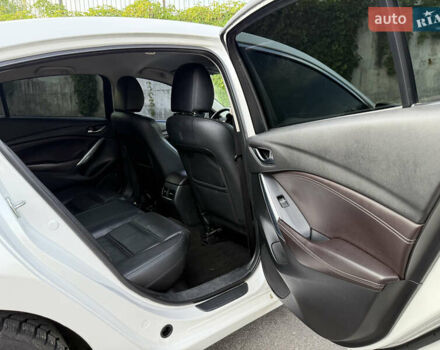 Белый Мазда 6, объемом двигателя 2.19 л и пробегом 171 тыс. км за 14700 $, фото 50 на Automoto.ua