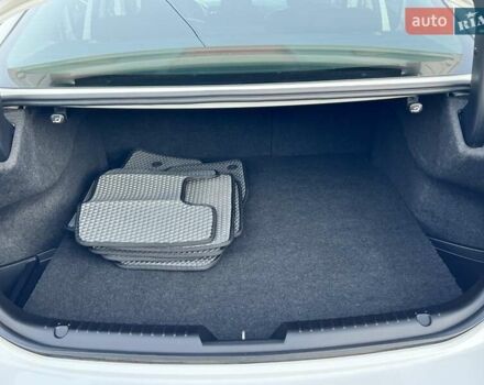 Белый Мазда 6, объемом двигателя 2.49 л и пробегом 130 тыс. км за 15997 $, фото 83 на Automoto.ua