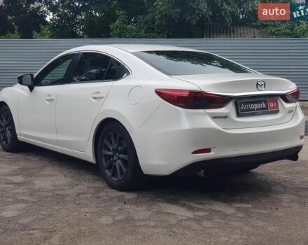 Білий Мазда 6, об'ємом двигуна 2.2 л та пробігом 212 тис. км за 12890 $, фото 5 на Automoto.ua