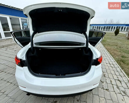 Білий Мазда 6, об'ємом двигуна 2.19 л та пробігом 143 тис. км за 12500 $, фото 10 на Automoto.ua