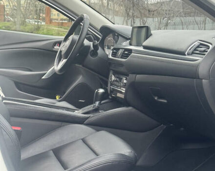 Белый Мазда 6, объемом двигателя 2.5 л и пробегом 142 тыс. км за 13000 $, фото 20 на Automoto.ua