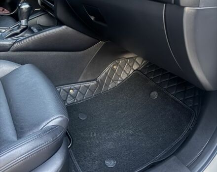 Білий Мазда 6, об'ємом двигуна 0 л та пробігом 187 тис. км за 15000 $, фото 17 на Automoto.ua