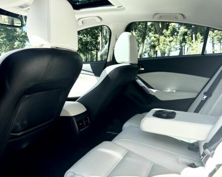 Белый Мазда 6, объемом двигателя 2.5 л и пробегом 78 тыс. км за 16500 $, фото 21 на Automoto.ua