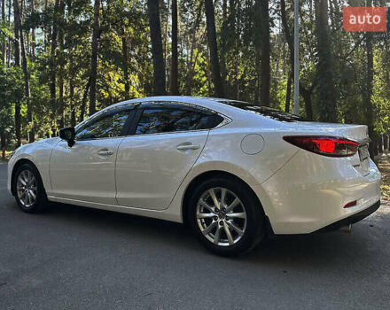 Белый Мазда 6, объемом двигателя 2.19 л и пробегом 146 тыс. км за 15000 $, фото 3 на Automoto.ua